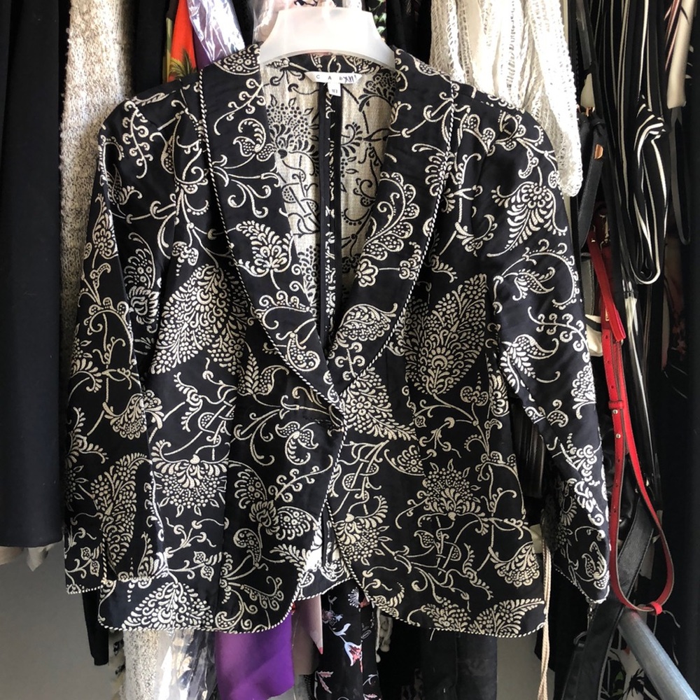 CAbi 3/4 Sleeve Eliza Floral Brocade Blazer Top 10